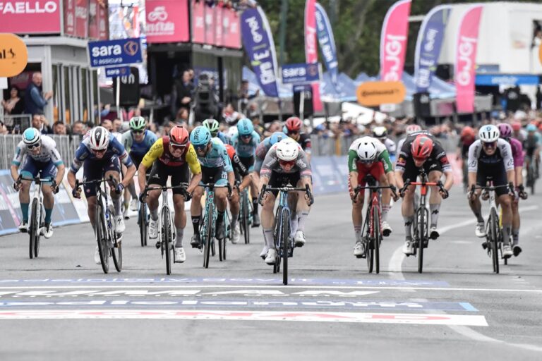 VF GROUP BARDIANI-CSF FAIZANÈ: MARTIN MARCELLUSI È SETTIMO NELLA SESTA TAPPA GIRO D’ITALIA.